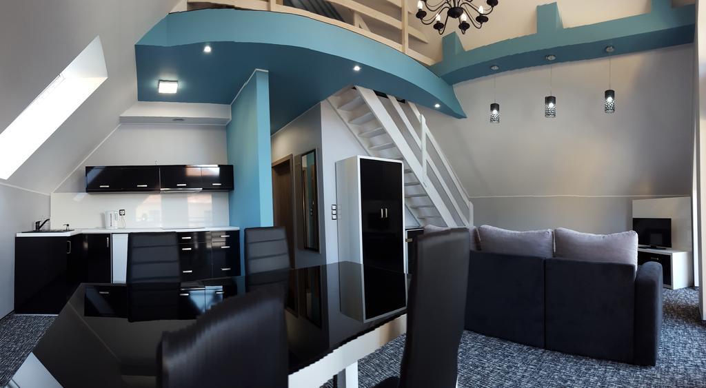 Laura Spa Lagow  Phòng bức ảnh